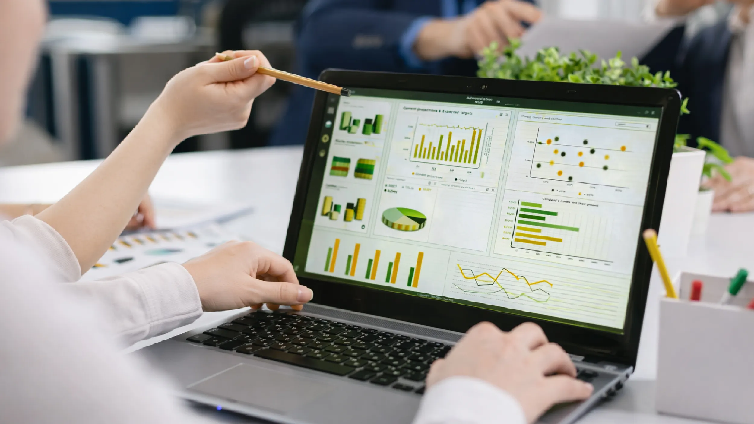 What to Consider Before Hiring Digital Marketing Analytics Services in Abha